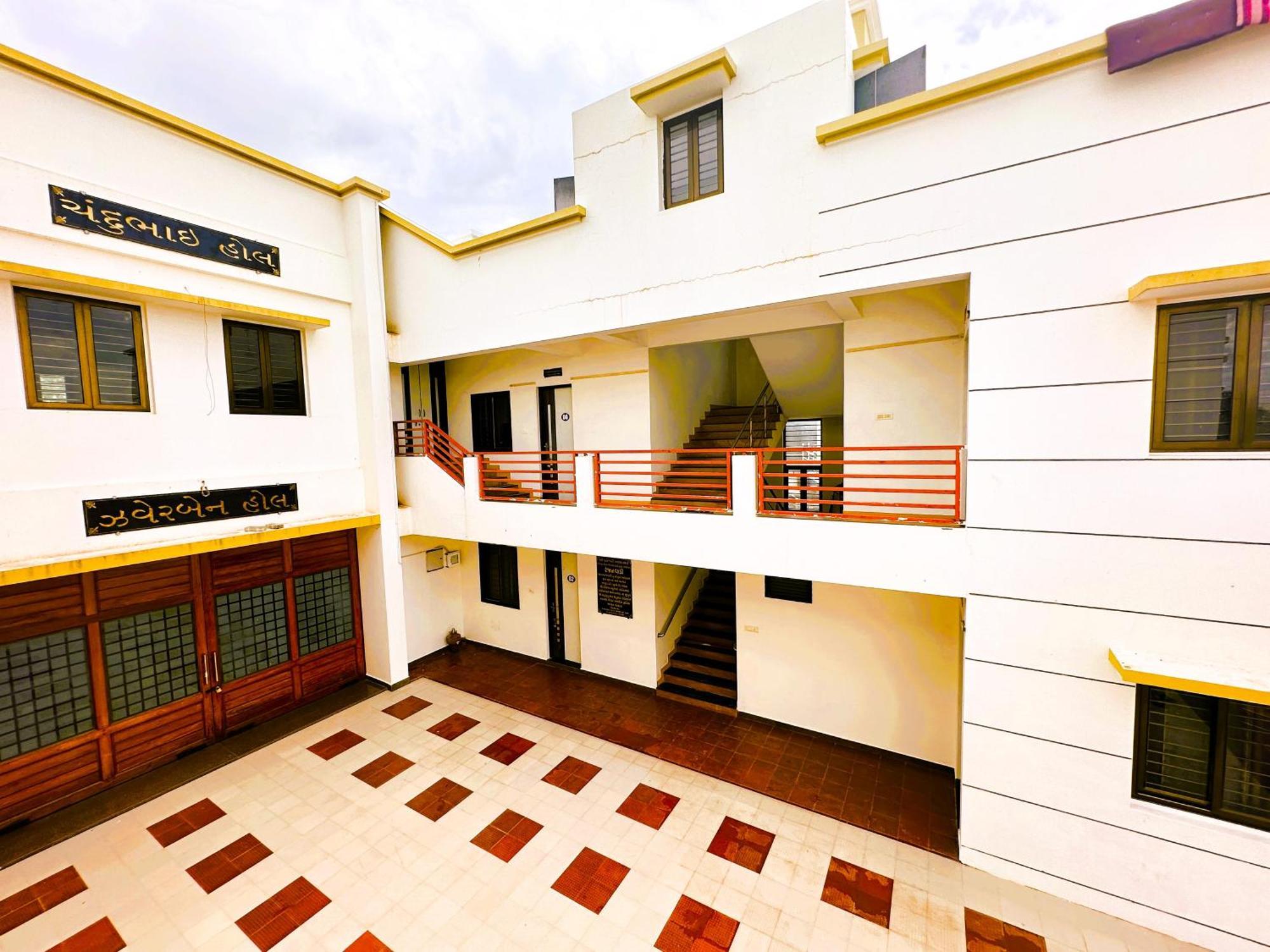 Ranjan Vadi Hotell Bhuj Exteriör bild
