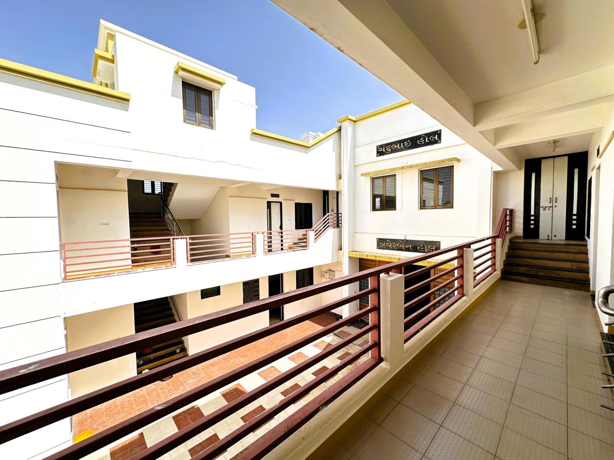 Ranjan Vadi Hotell Bhuj Exteriör bild